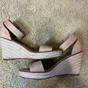 New Banana Republic suede espadrilles. Size 9.